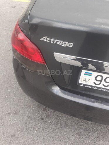 Mitsubishi Attrage 2014, 325,000 km - 1.2 л - Bakı