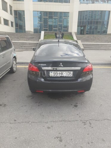 Mitsubishi Attrage 2014, 325,000 km - 1.2 л - Bakı