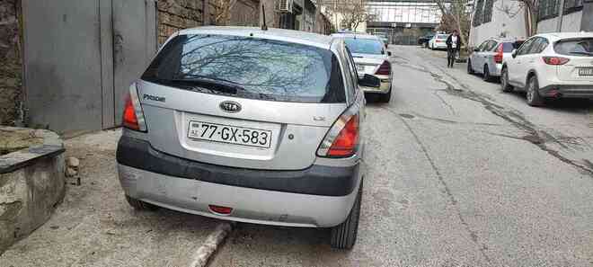 Kia Rio 2006, 240,000 km - 1.5 l - Bakı