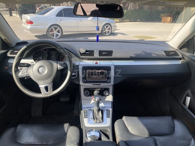 Volkswagen Passat 2009, 131,878 km - 2.0 l - Bakı