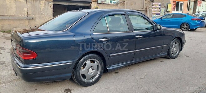 Mercedes E 220 2002, 485,560 km - 2.2 l - Bakı