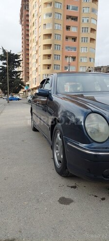 Mercedes E 220 2002, 485,560 km - 2.2 l - Bakı