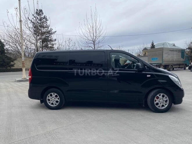 Hyundai H-1 2010, 270,000 km - 2.5 l - Bakı