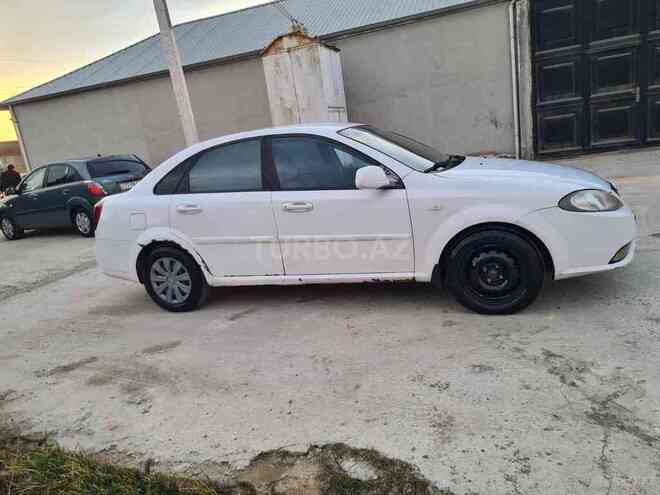 Daewoo Gentra 2014, 650,000 km - 1.5 l - Bakı