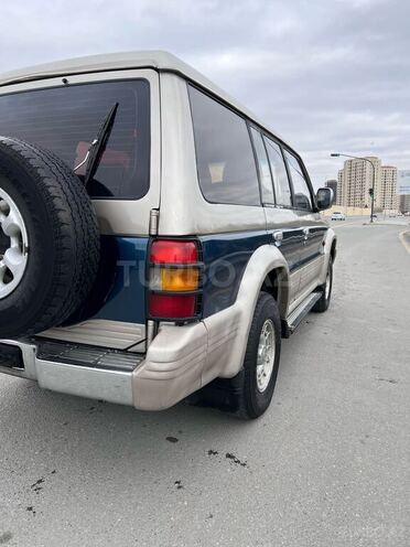 Mitsubishi Pajero 1992, 250,000 km - 2.5 l - Bakı
