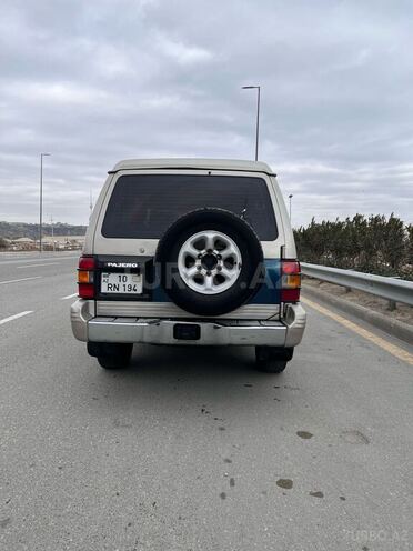 Mitsubishi Pajero 1992, 250,000 km - 2.5 l - Bakı