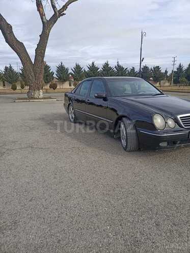 Mercedes E 240 2000, 237,000 km - 2.4 л - Xaçmaz