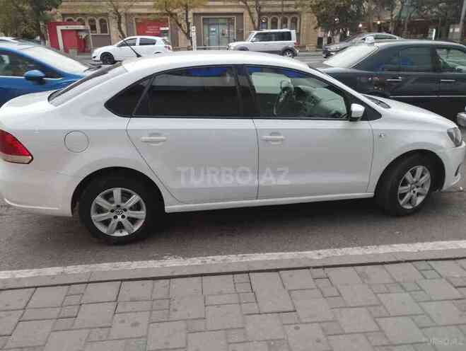 Volkswagen Polo 2015, 153,000 km - 1.6 л - Bakı