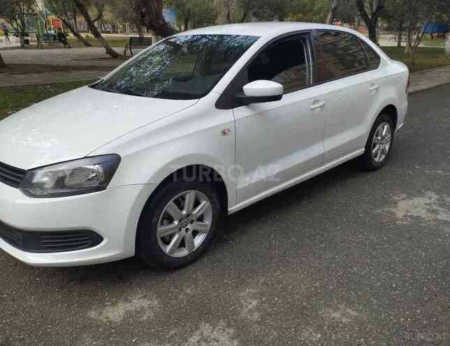 Volkswagen Polo 2015, 153,000 km - 1.6 л - Bakı