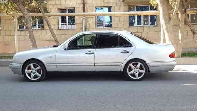 Mercedes E 230 1995, 358,000 km - 2.3 л - Bakı