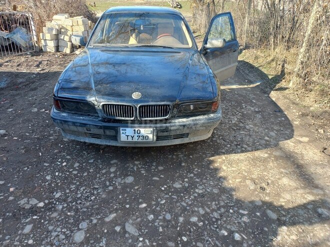 BMW 730 1995, 555,000 km - 3.0 l - Qusar