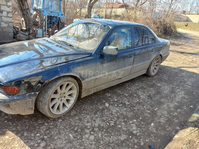 BMW 730 1995, 555,000 km - 3.0 l - Qusar