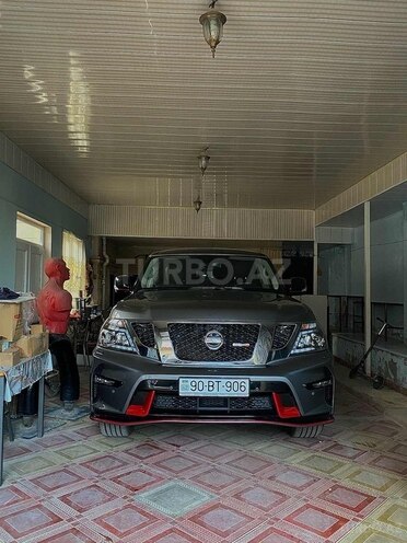 Nissan Patrol 2018, 137,000 km - 4.0 л - Bakı