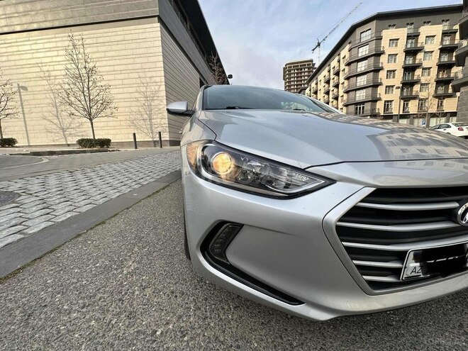Hyundai Elantra 2018, 70,933 km - 2.0 л - Bakı