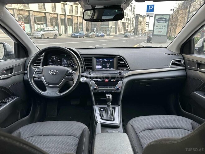 Hyundai Elantra 2018, 70,933 km - 2.0 л - Bakı