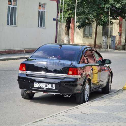 Opel Astra 2008, 260,000 km - 1.8 л - Quba