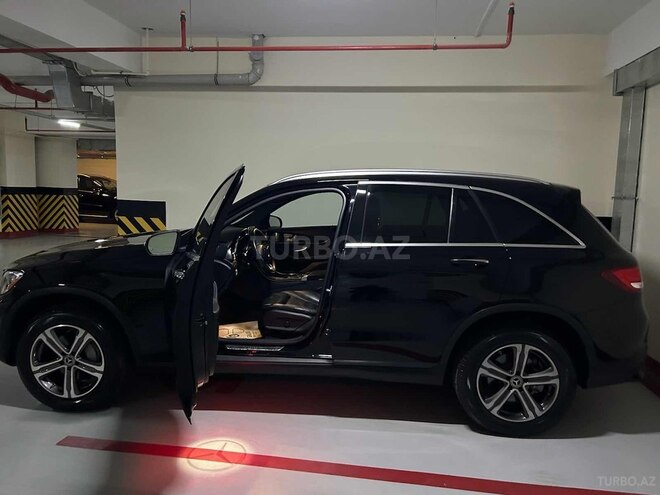 Mercedes GLC 300 2017, 102,998 km - 2.0 l - Bakı