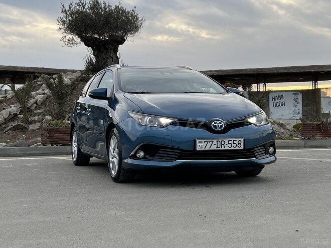 Toyota Auris 2017, 87,300 km - 1.8 l - Bakı