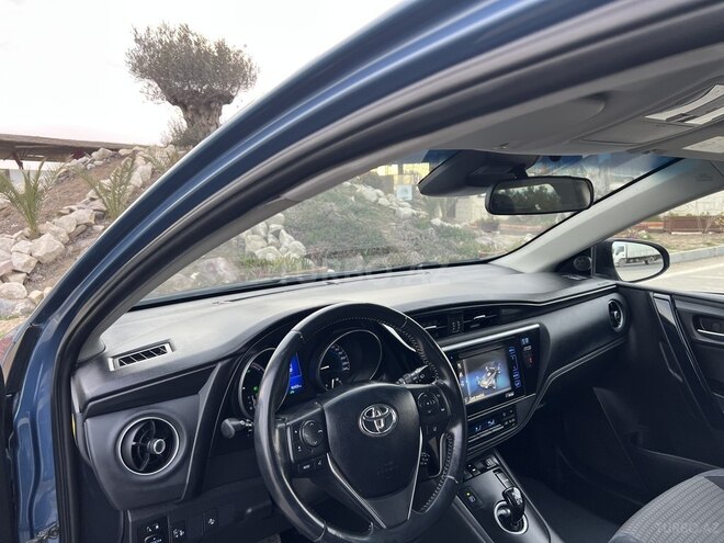 Toyota Auris 2017, 87,300 km - 1.8 l - Bakı