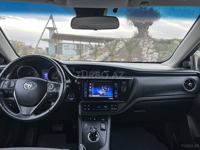 Toyota Auris 2017, 87,300 km - 1.8 l - Bakı