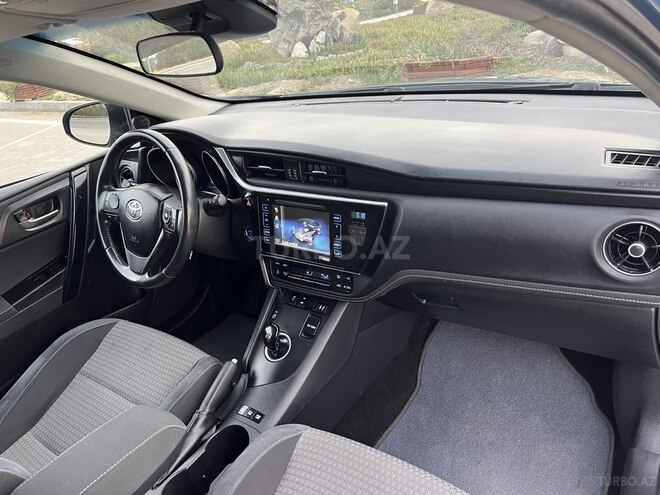 Toyota Auris 2017, 87,300 km - 1.8 l - Bakı