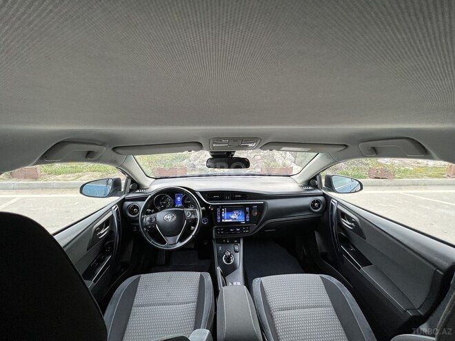 Toyota Auris 2017, 87,300 km - 1.8 l - Bakı