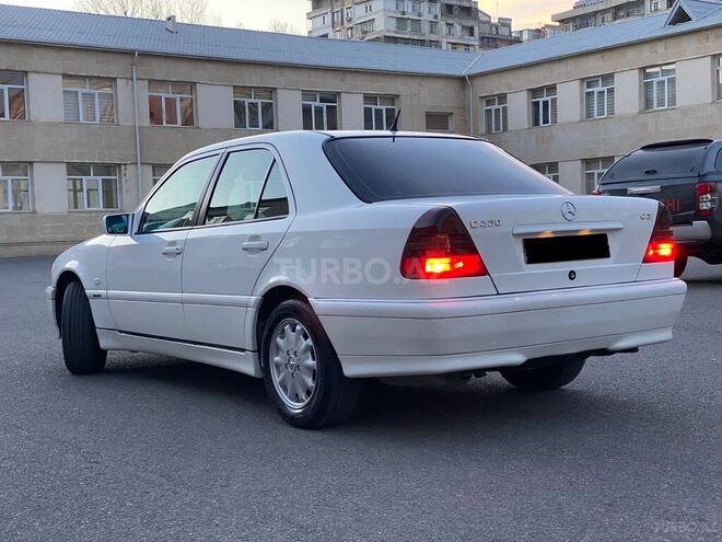 Mercedes C 220 1999, 350,000 km - 2.2 l - Bakı