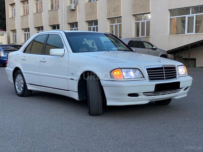 Mercedes C 220 1999, 350,000 km - 2.2 l - Bakı