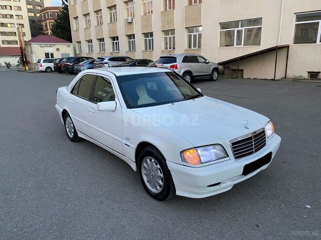 Mercedes C 220 1999, 350,000 km - 2.2 l - Bakı