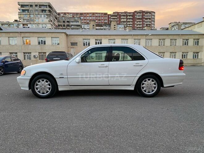 Mercedes C 220 1999, 350,000 km - 2.2 l - Bakı
