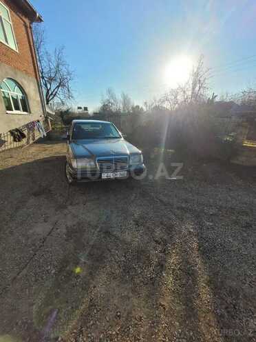 Mercedes E 250 1993, 458,000 km - 2.5 l - Masallı