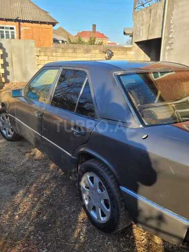 Mercedes E 250 1993, 458,000 km - 2.5 l - Masallı