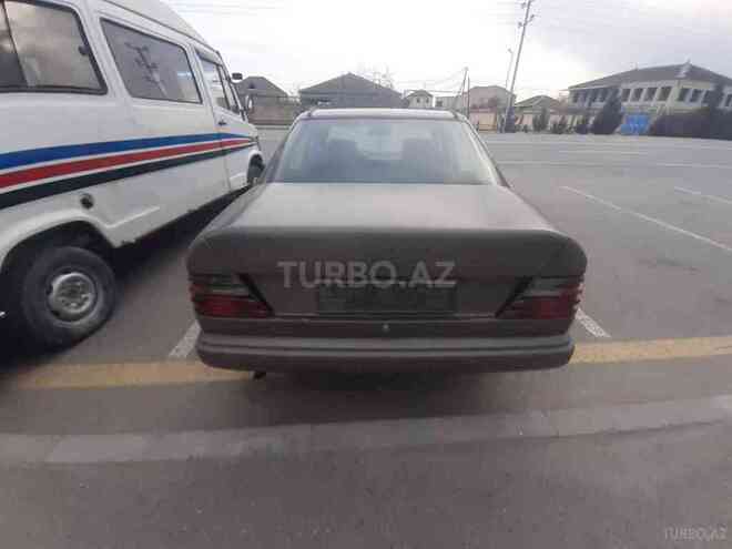 Mercedes E 250 1990, 500,000 km - 2.5 l - Bakı