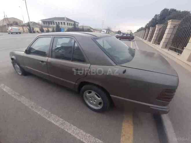 Mercedes E 250 1990, 500,000 km - 2.5 l - Bakı