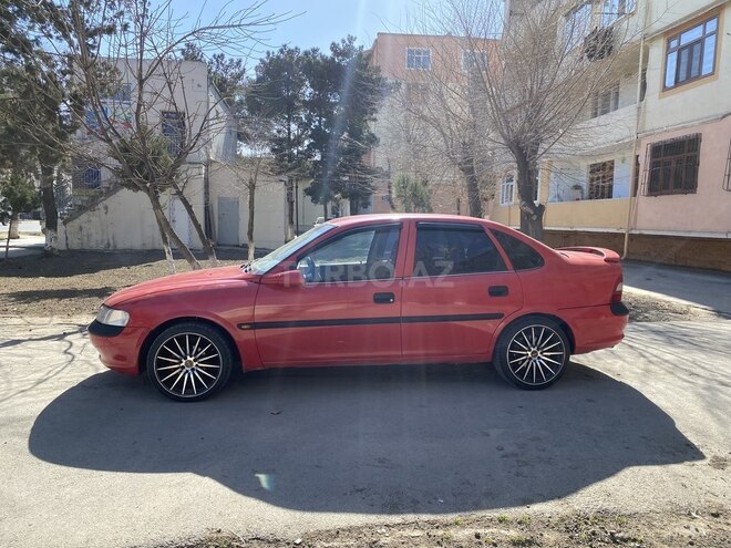 Opel Vectra 1996, 350,000 km - 1.8 l - Sumqayıt