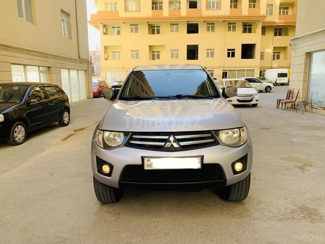 Mitsubishi L200 2013, 165,386 km - 2.5 l - Bakı
