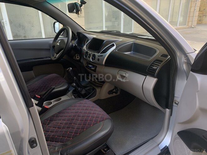 Mitsubishi L200 2013, 165,386 km - 2.5 l - Bakı