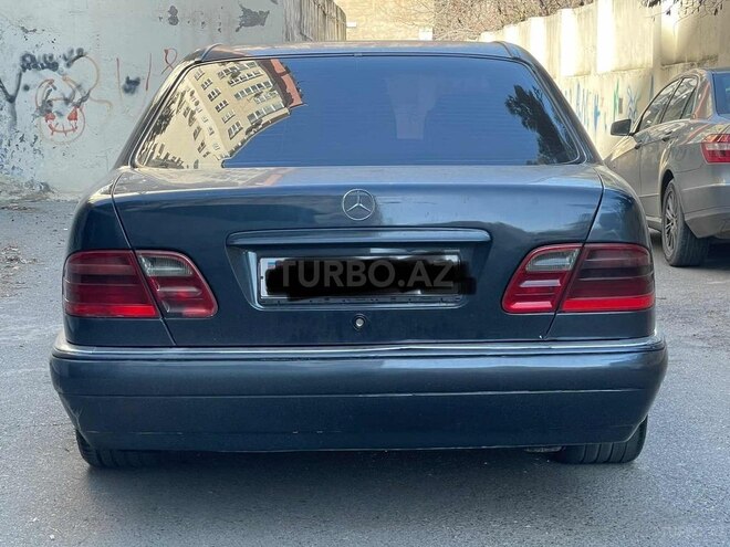 Mercedes E 220 1999, 444,000 km - 2.2 л - Bakı