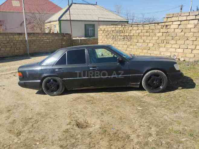 Mercedes E 230 1990, 470,606 km - 2.3 l - Bakı