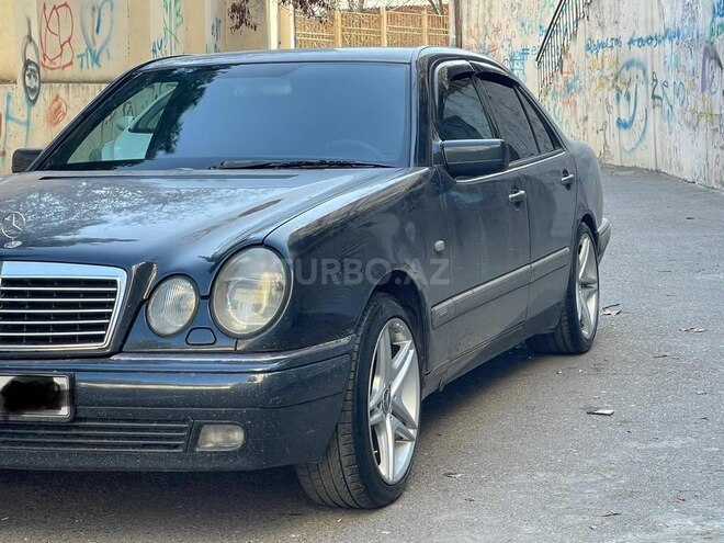 Mercedes E 220 1999, 444,000 km - 2.2 л - Bakı