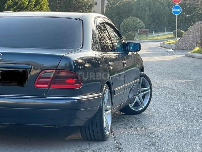 Mercedes E 220 1999, 444,000 km - 2.2 л - Bakı