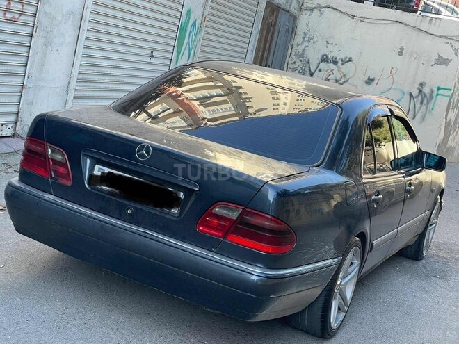 Mercedes E 220 1999, 444,000 km - 2.2 л - Bakı