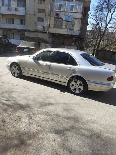 Mercedes E 220 1999, 500,000 km - 2.2 л - Bakı