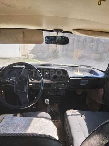 Moskvich 412 1988, 150,000 km - 1.5 l - Şirvan