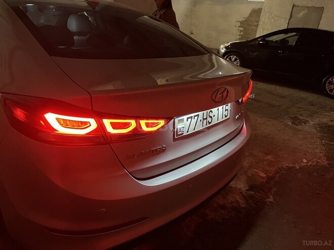 Hyundai Elantra 2016, 89,800 km - 2.0 l - Bakı