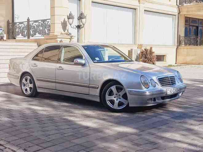 Mercedes E 240 2000, 250,000 km - 2.4 л - Sumqayıt