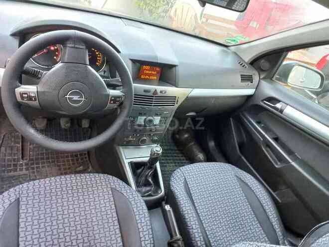 Opel Astra 2006, 330,000 km - 1.4 л - Bakı