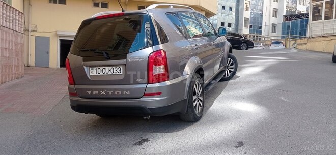 Ssang Yong Rexton 2014, 157,000 km - 3.2 l - Bakı