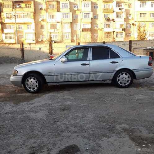 Mercedes C 220 1997, 410,800 km - 2.2 л - Sumqayıt