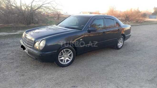 Mercedes E 200 1997, 212,000 km - 2.0 l - Sumqayıt